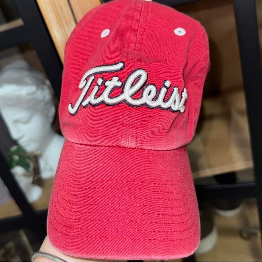 Vintage Titleist golf hat baseball cap USA embroidered cotton american flag red